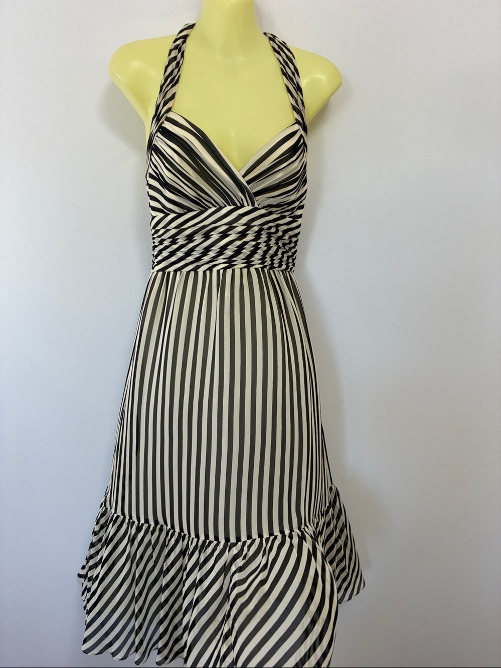 Bcbg Maxazria Y2K Silk Chiffon Halter Dress Like New Vintage Condition Sz6 - Picture 5 of 7